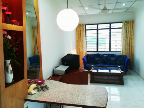 Max Budget Hideout, Bayan Lepas